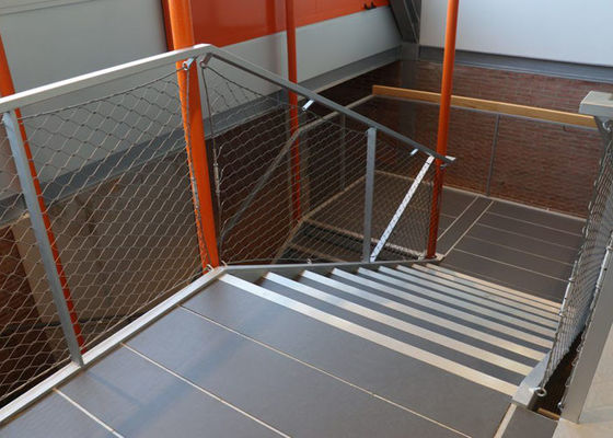 Anticorrosion 階段のステンレス鋼ロープの網 50 x 50mm の穴