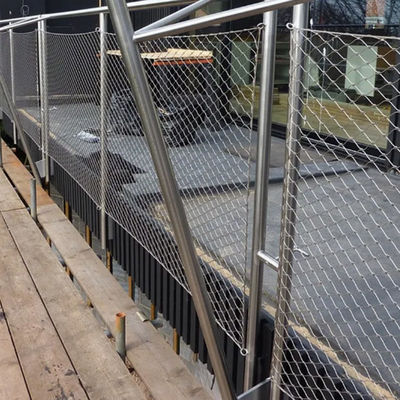 耐腐食性高強度ワイヤロープメッシュ 屋外用および鉄鋼ロープネット