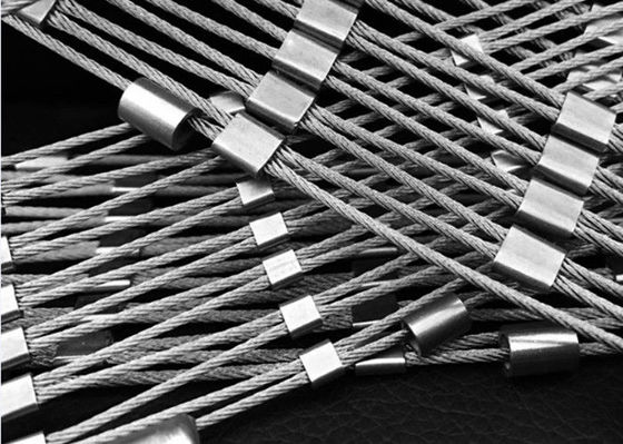 上昇の純ダイヤモンドは316のフェルール ロープの網を形づけます